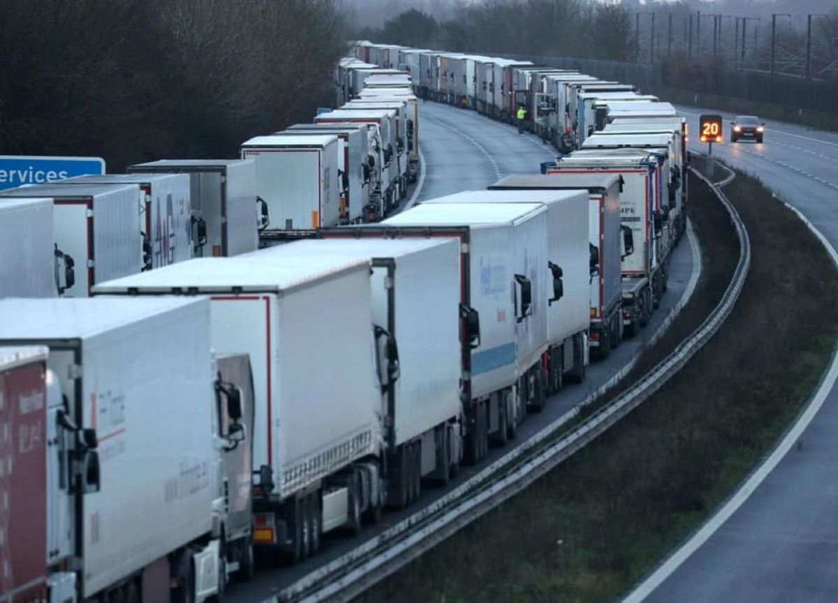 lorry drivers on m20