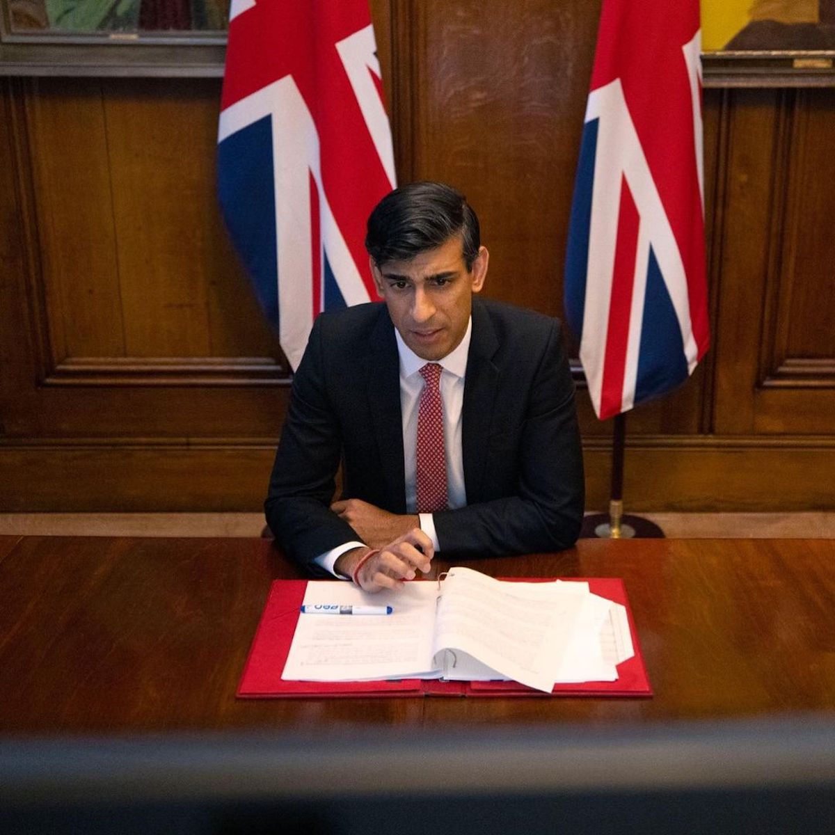 rishi sunak confirms universal credit cut in october